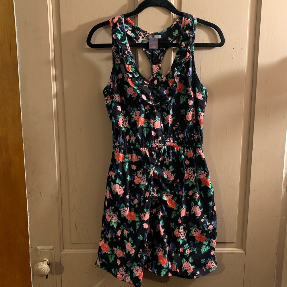 Casual cute black floral juniors dress